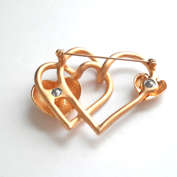 Heart Brooch Pin Joined Hearts Gold Tone Brushed and Polished Love Family - Picture 2 of 4